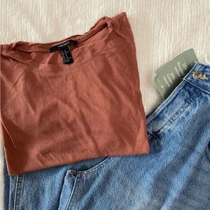 forever 21 | XL | tee w slit in the back